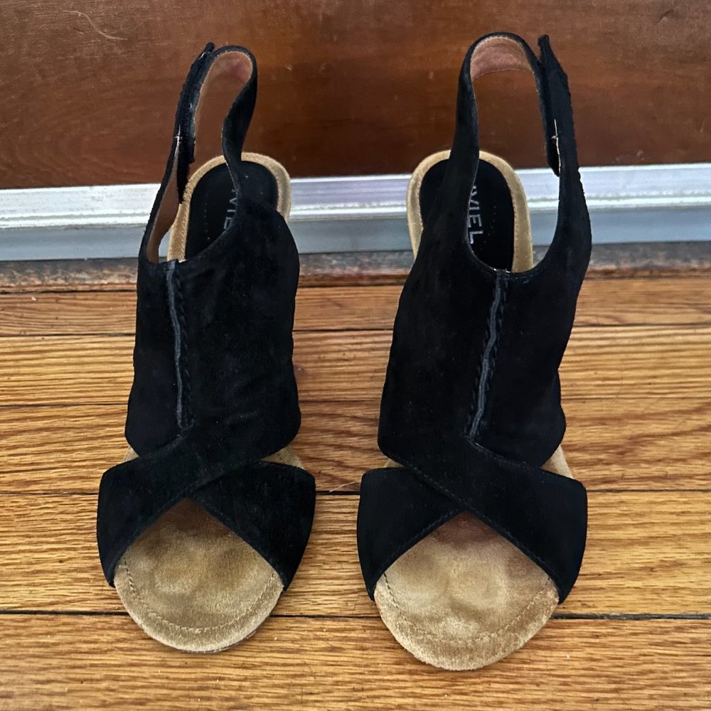 Biviel Black Wedge Sandal